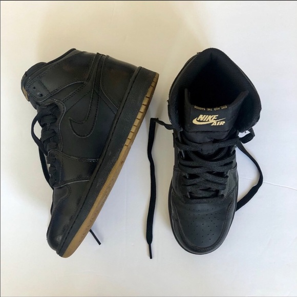 Nike Shoes - Nike Air high top black sneakers size 6.5 women